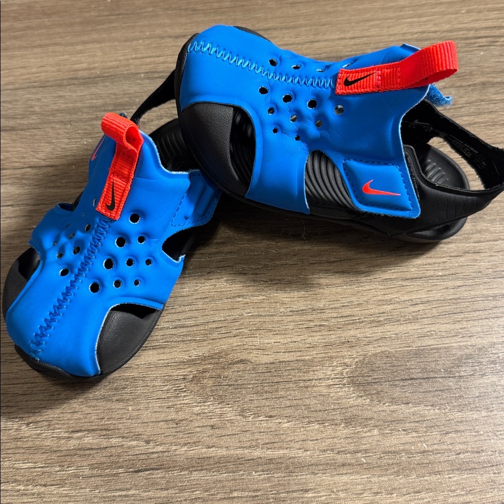 Nike Kids Blue and Red Sandal Water Shoes